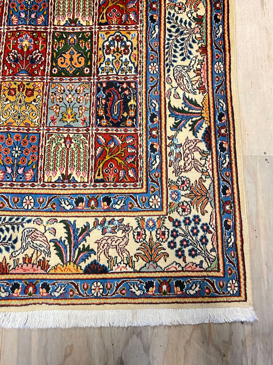 2x1.5M Bakhtiari Persian Mood Rug - Image 5