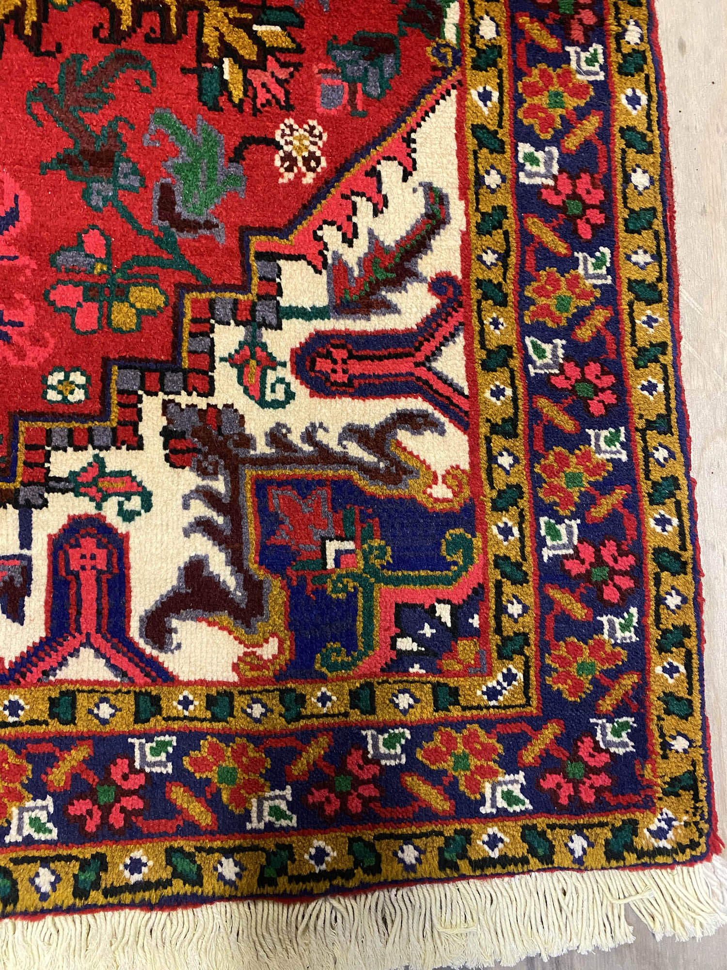 1.5x1M Rare Heriz Persian Rug - Image 3