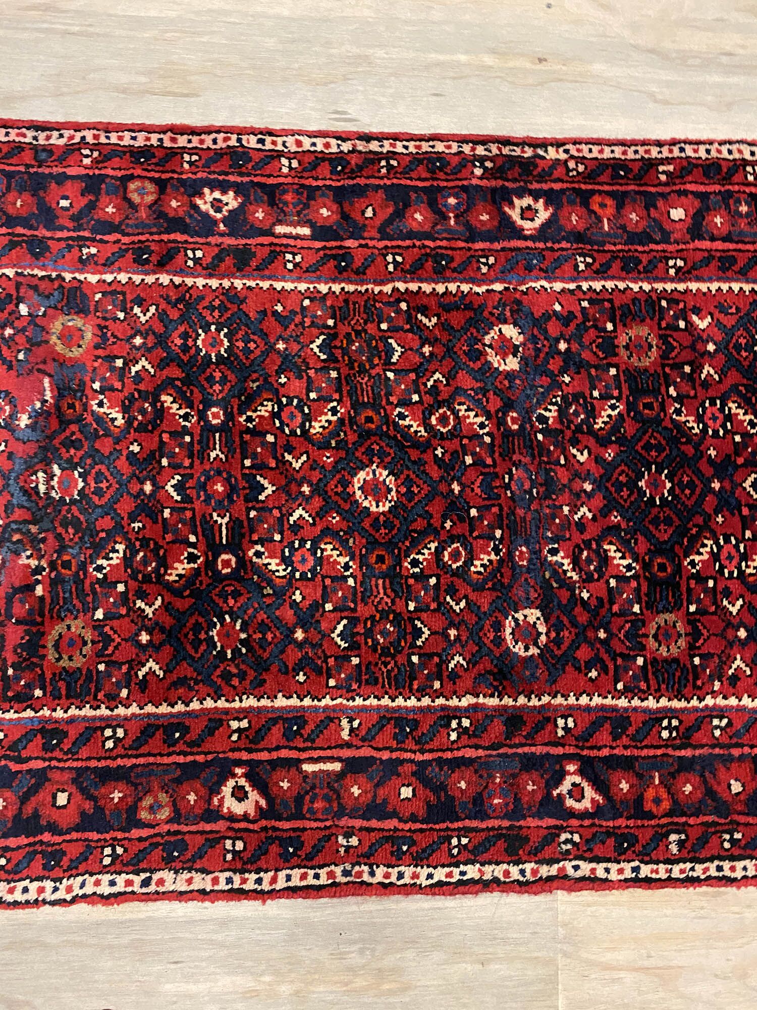 5.8m Hamedan Persian Runner (Hosseinabad) - Image 3