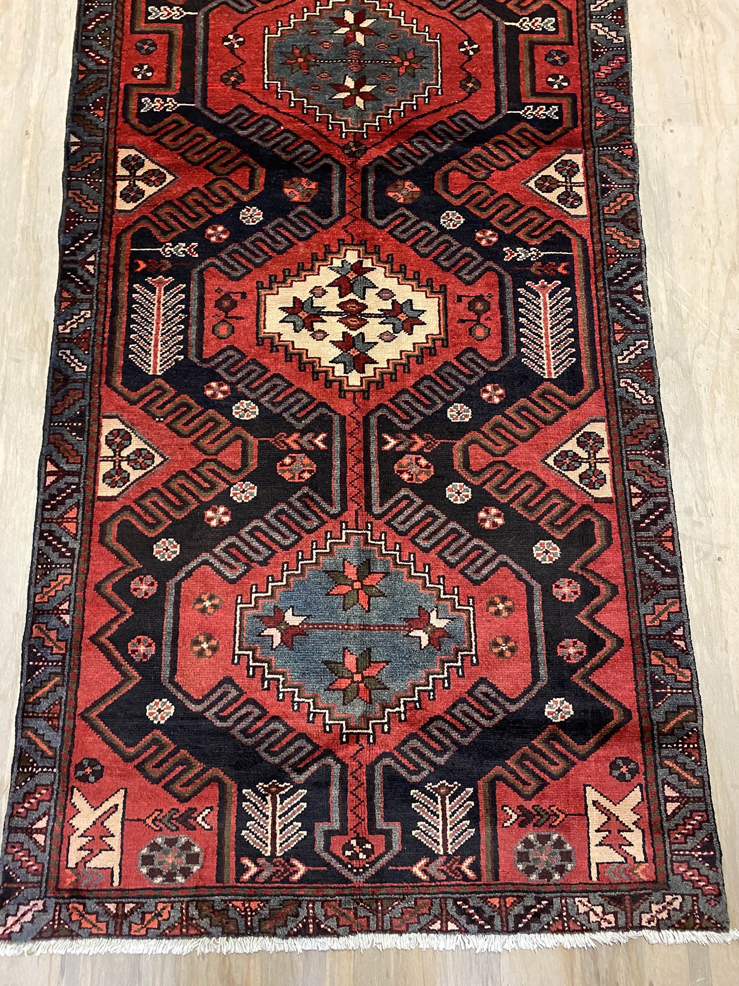 3M Hamedan Persian Runner - Image 4