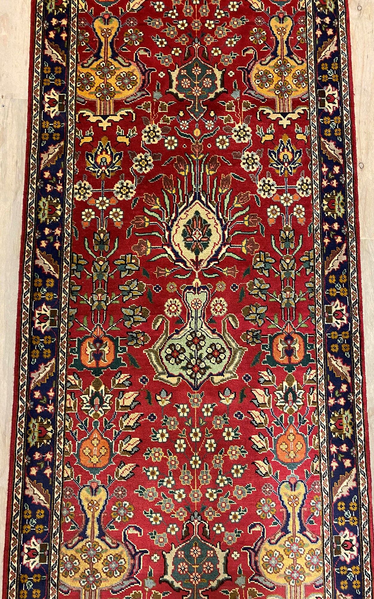 4M Vase Design Tabriz Persian Runner