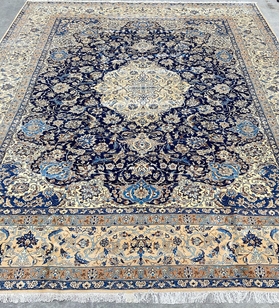 Masterpiece 4x3M Fine Silkinlaid Rug Nain (6La) - Image 6