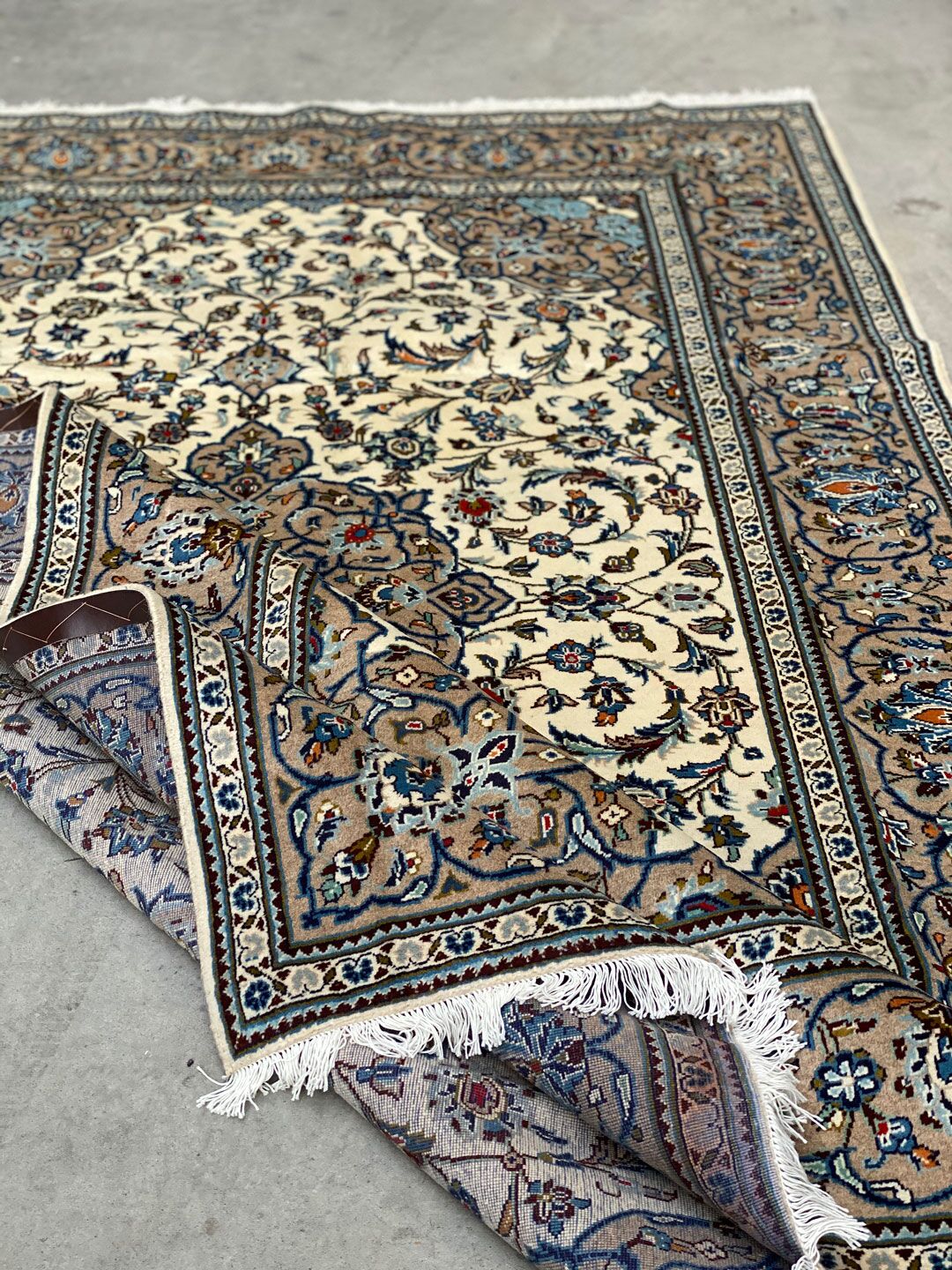 3.4x2M Beige Persian Kashan Rug - Image 8