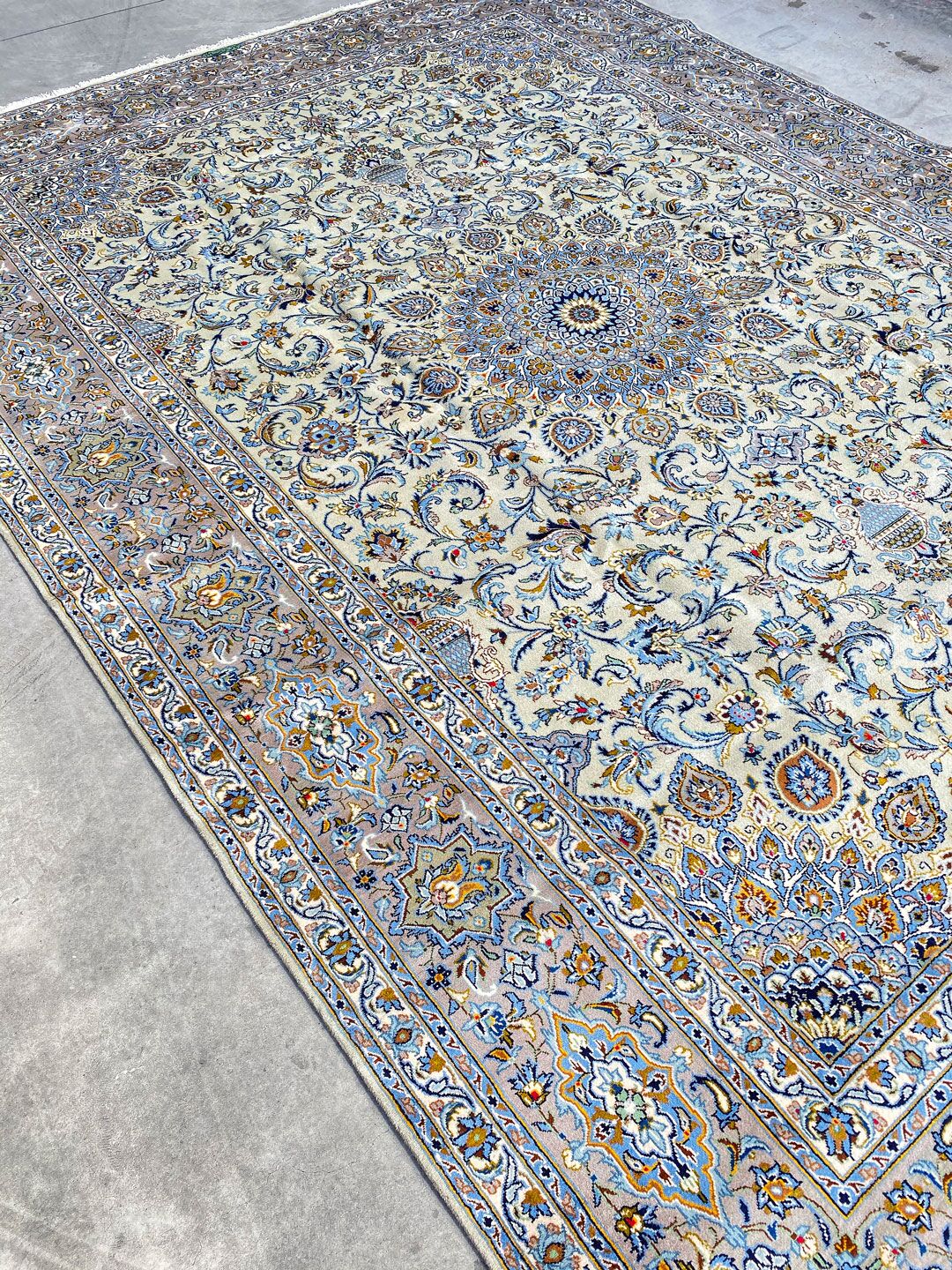 4.1x3M Signed Pistachio Tone Persian Kashan - Image 11