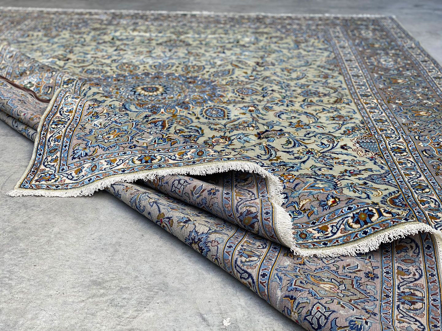 4.1x3M Signed Pistachio Tone Persian Kashan - Image 2