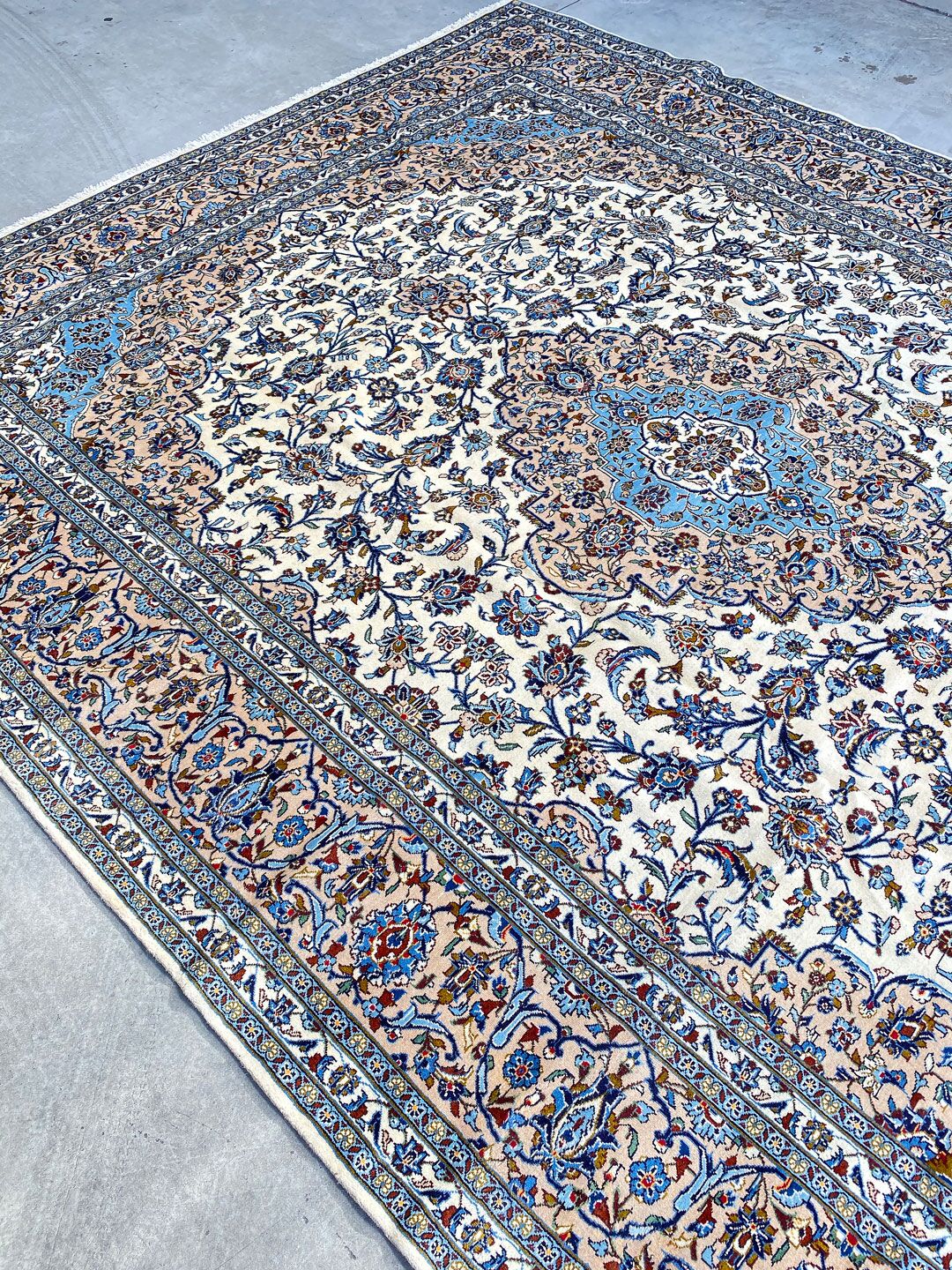 4x3M Beige Persian Kashan - Image 7
