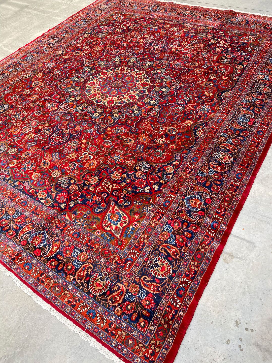 3.7x3M Fine Mood Persian Rug - Image 4