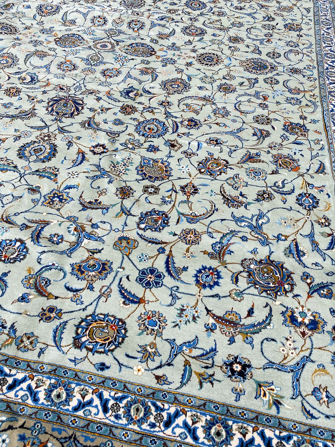 4.5x3.4M Over Sized Pistachio Tone Persian Kashan Rug - Image 5