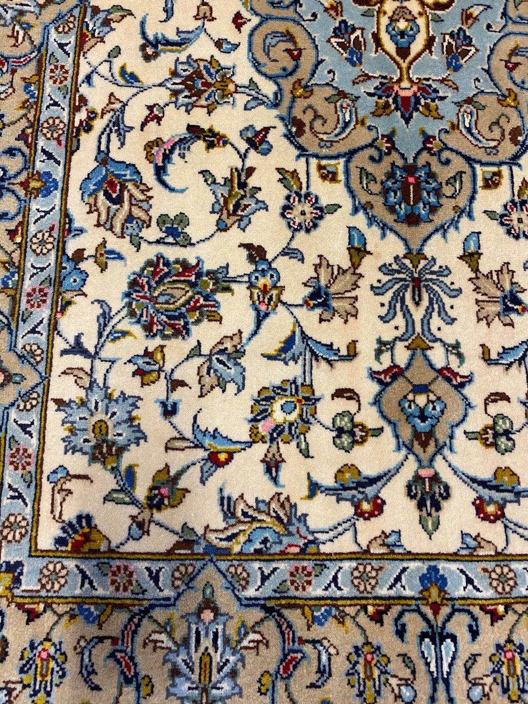 1.5x1M Signed Beige Persian Kashan Rug - Image 5