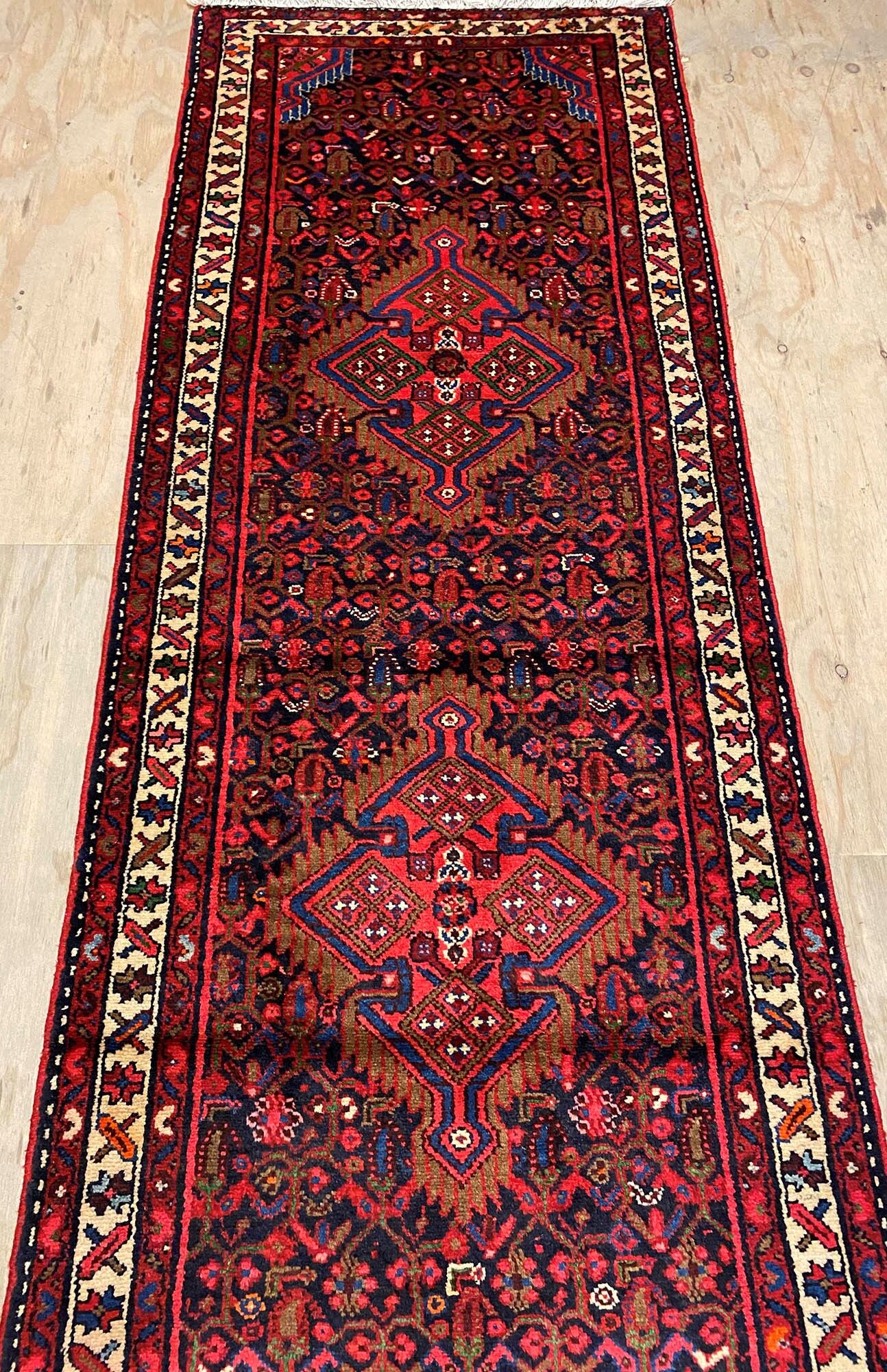 3M Hamedan Persian Runner - Image 4