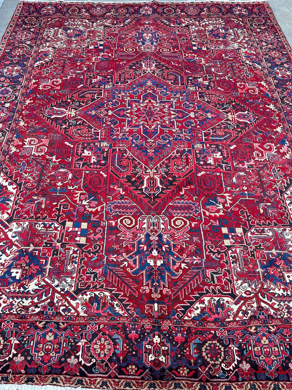 heriz rug