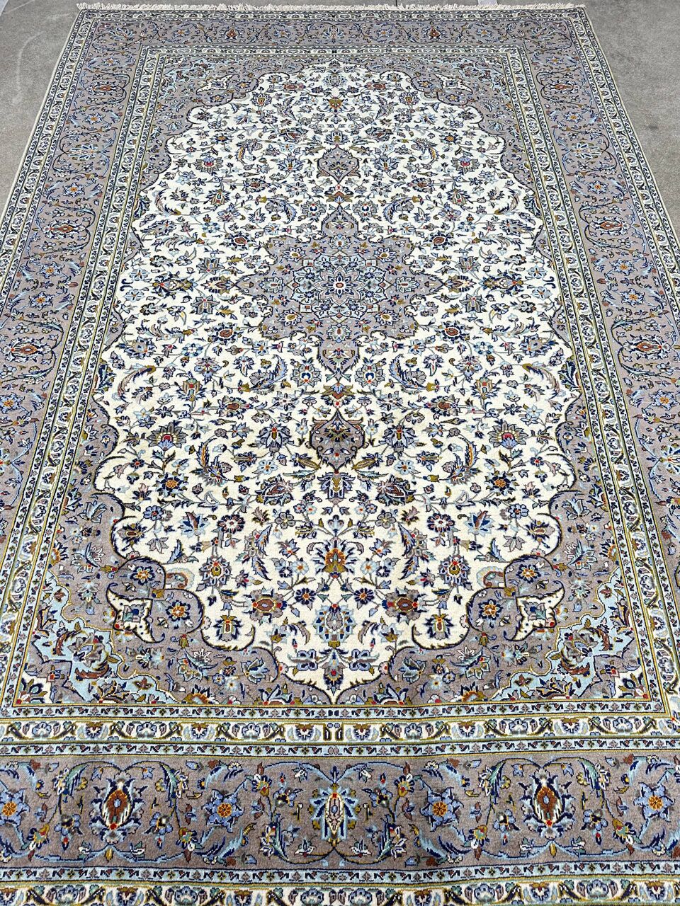 3.6x2.4M Beige Persian Kashan Rug (Kolk) - Image 4