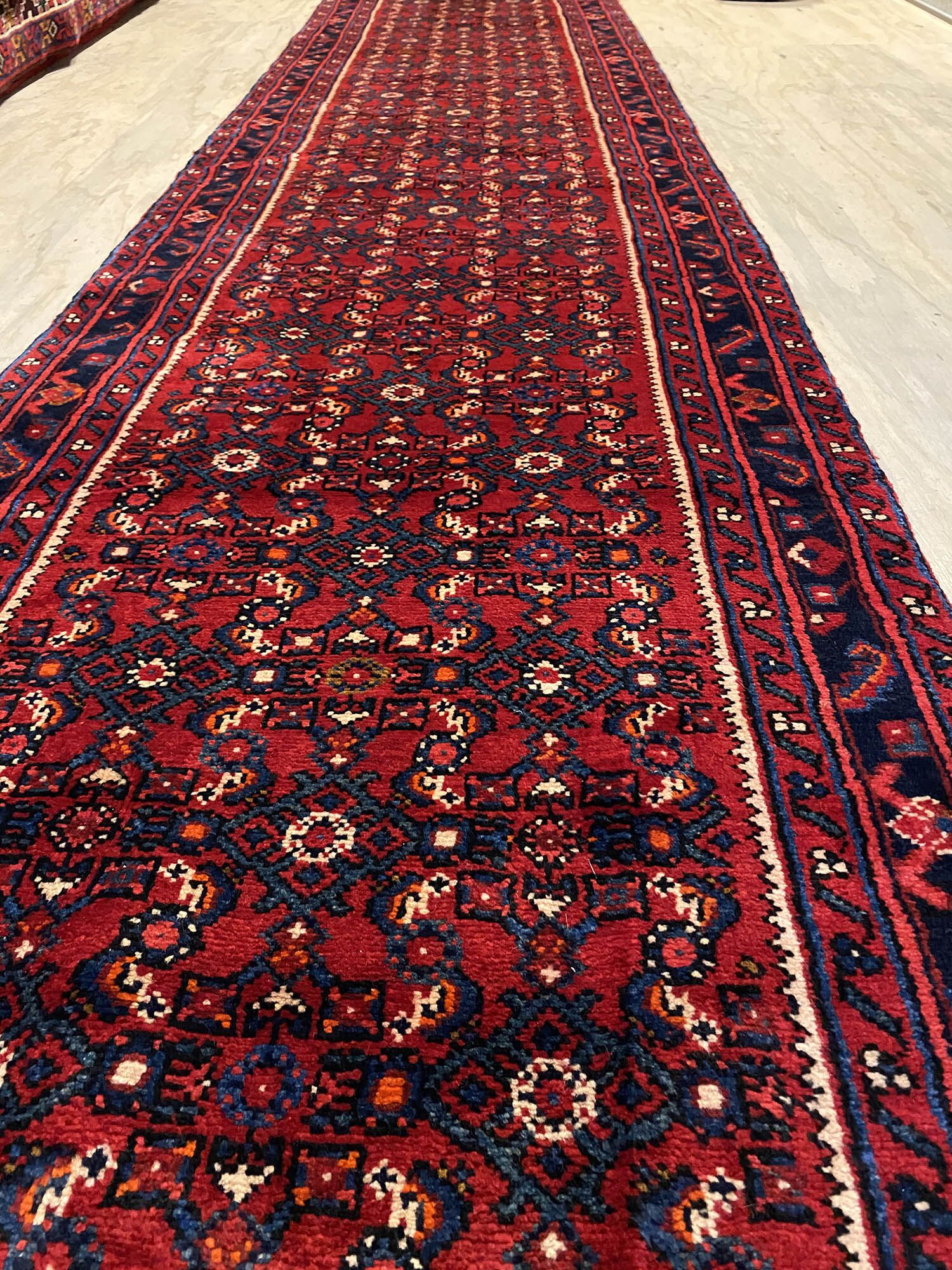 4.3M Hamedan Persian Runner (Hosseinabad) - Image 9