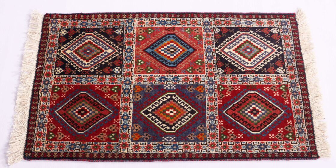 1x0.6M Persian Yalameh Rug - Image 5