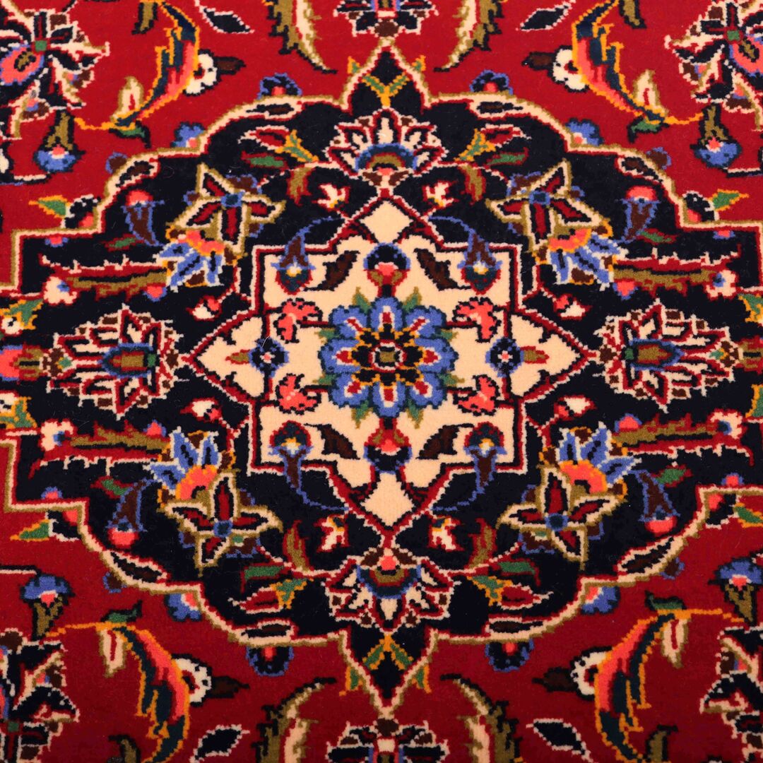 1x0.7M Persian Kashan Rug - Image 2