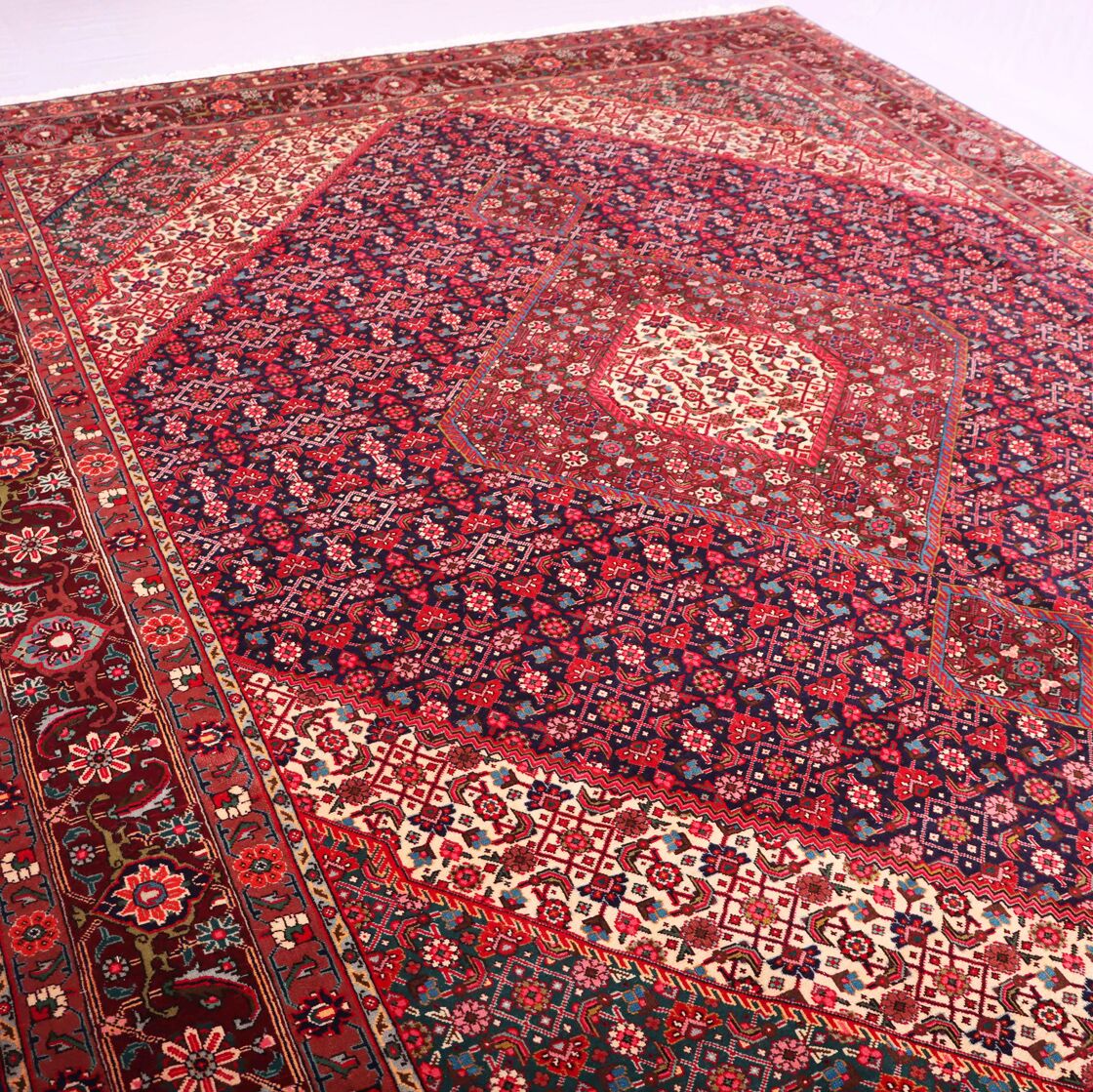 4x3m Fine Persian Tabriz Rug (Fish Design) - Image 2