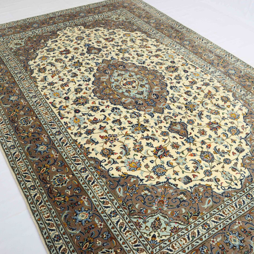 3x2M Beige Persian Kashan Rug - Image 7