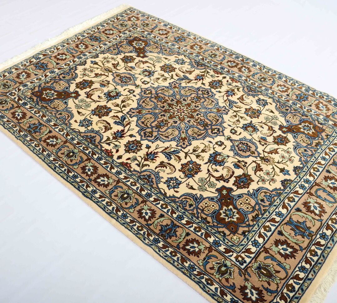 2.1x1.5M Fine Pistachio Kashmar Rug - Image 3