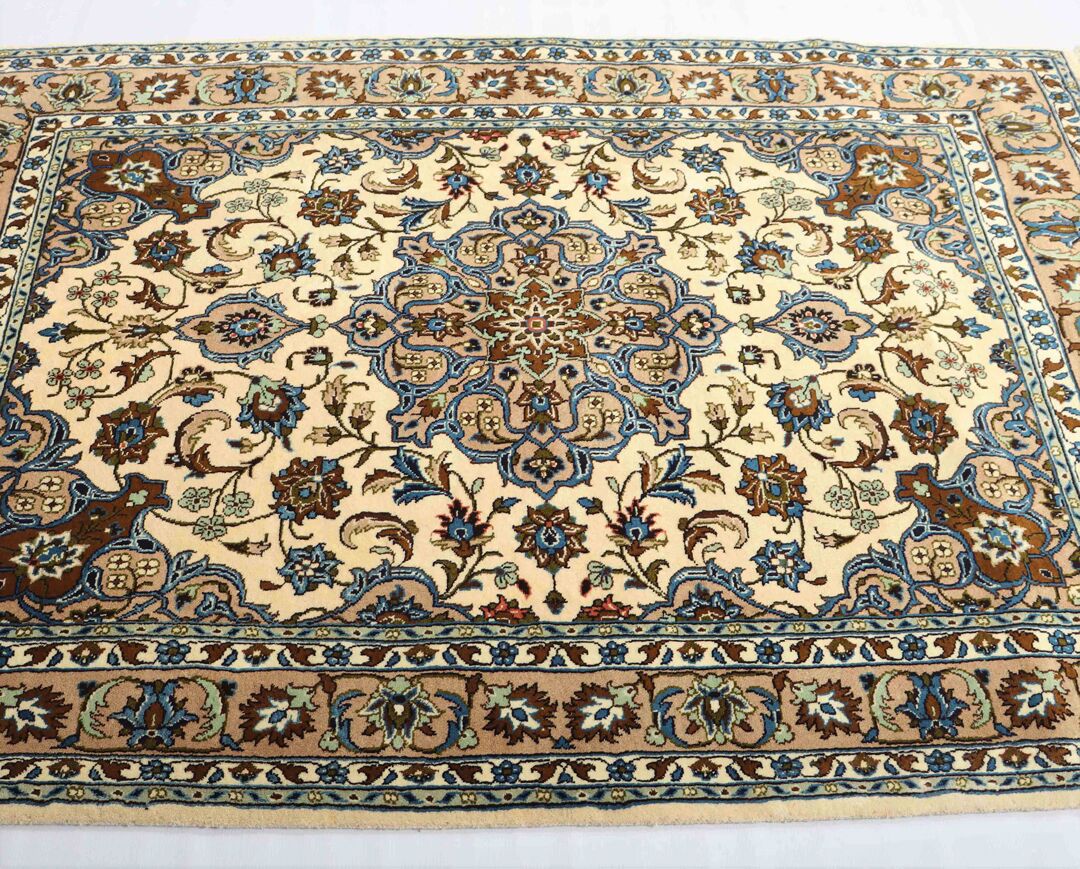 2.1x1.5M Fine Pistachio Kashmar Rug - Image 4