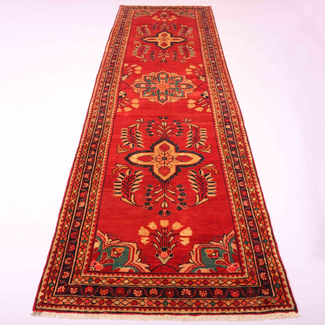 3.8m Old Persian Lilian Runner - Image 2
