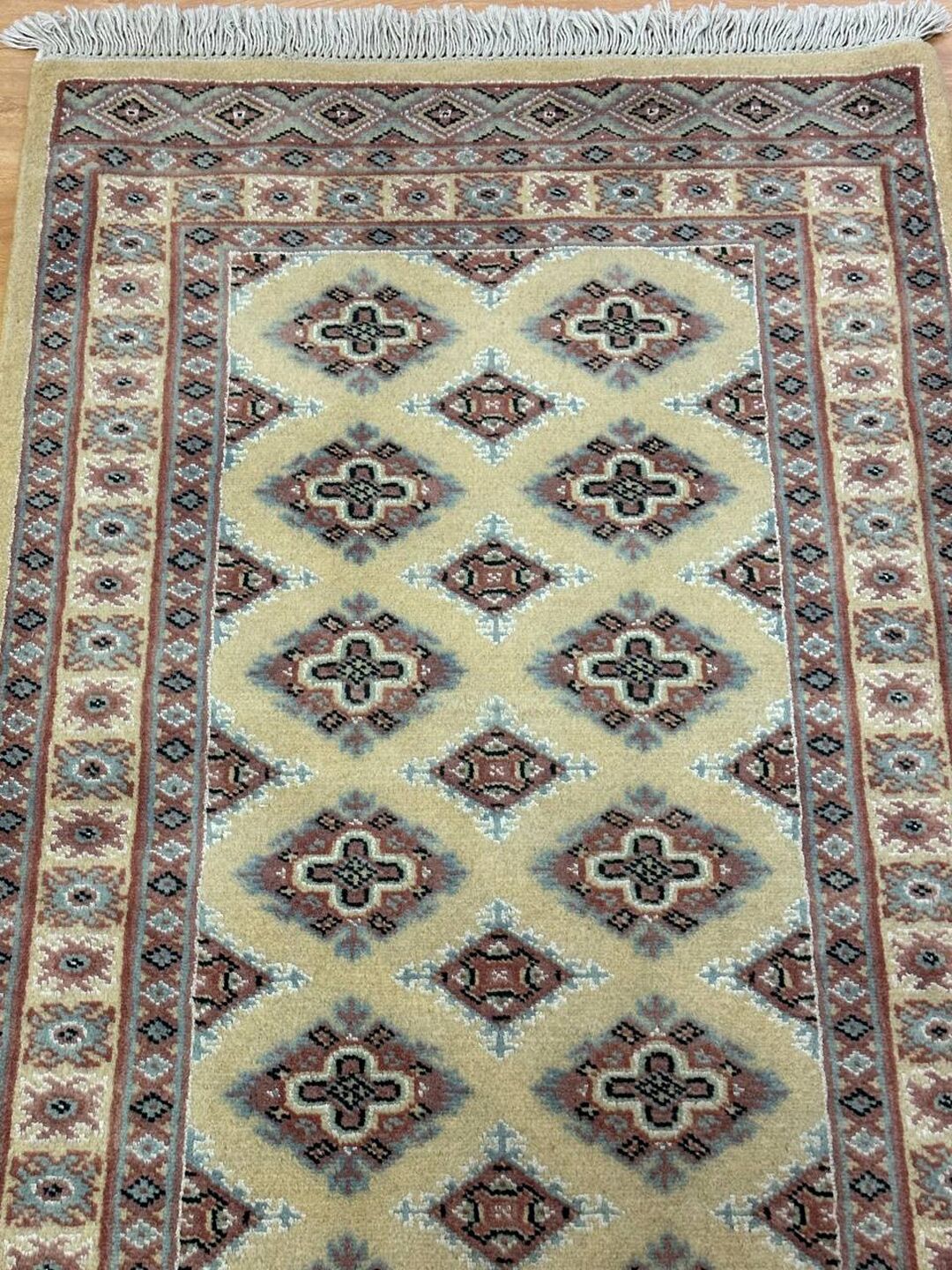 pakistani rug