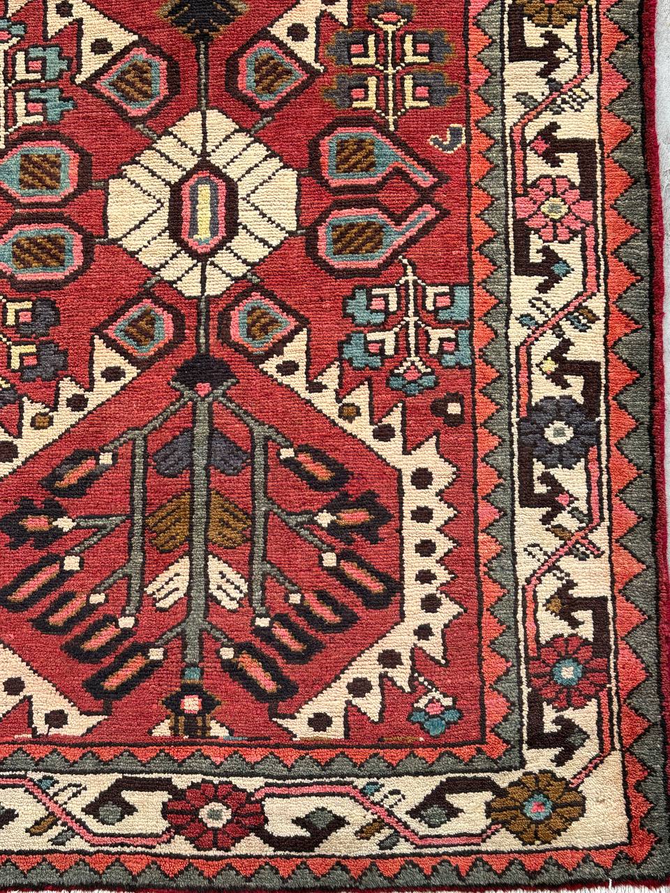 3x1.6M Old&Vintage Bakhtiari Persian Rug - Image 10