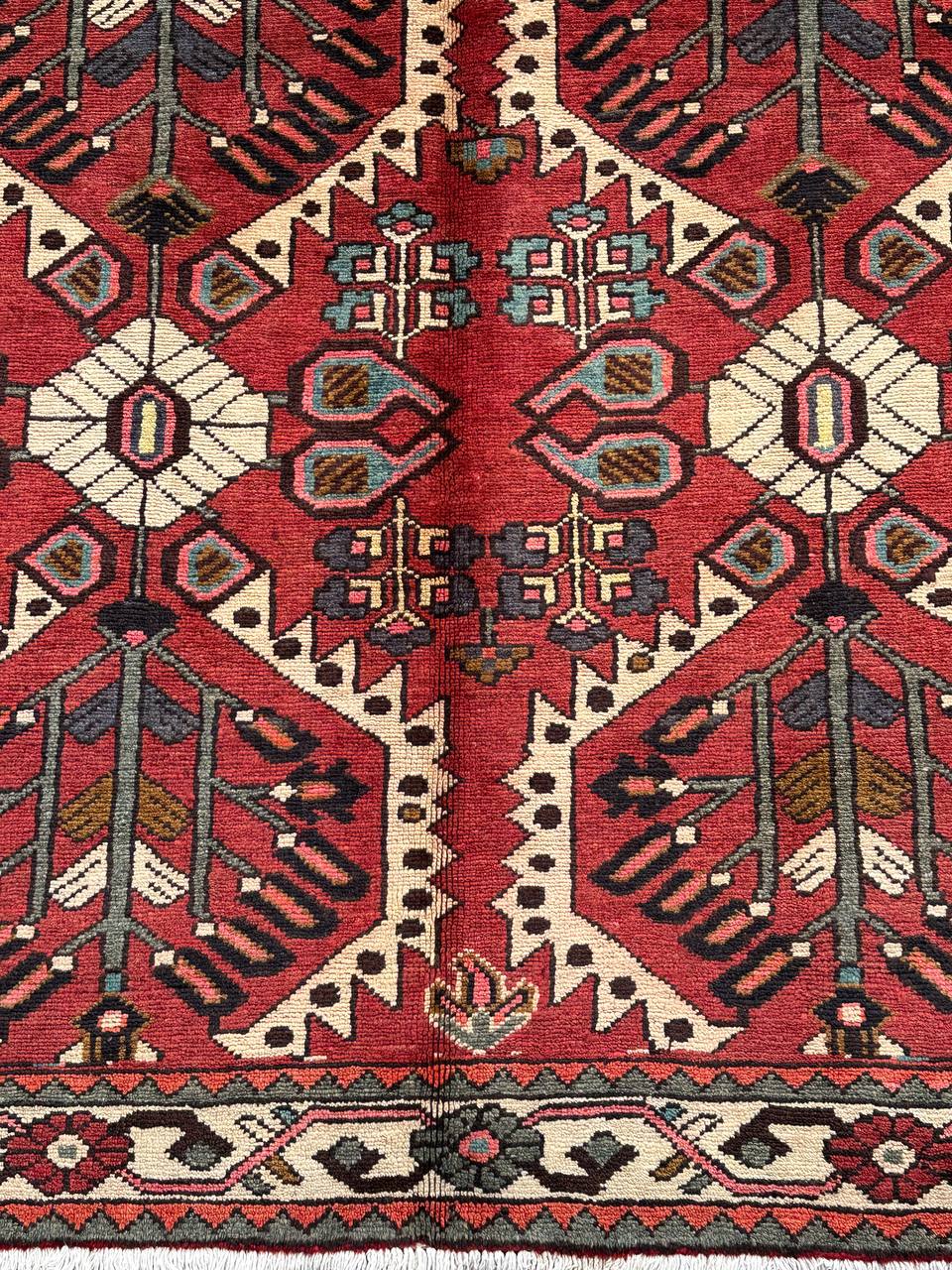3x1.6M Old&Vintage Bakhtiari Persian Rug - Image 5