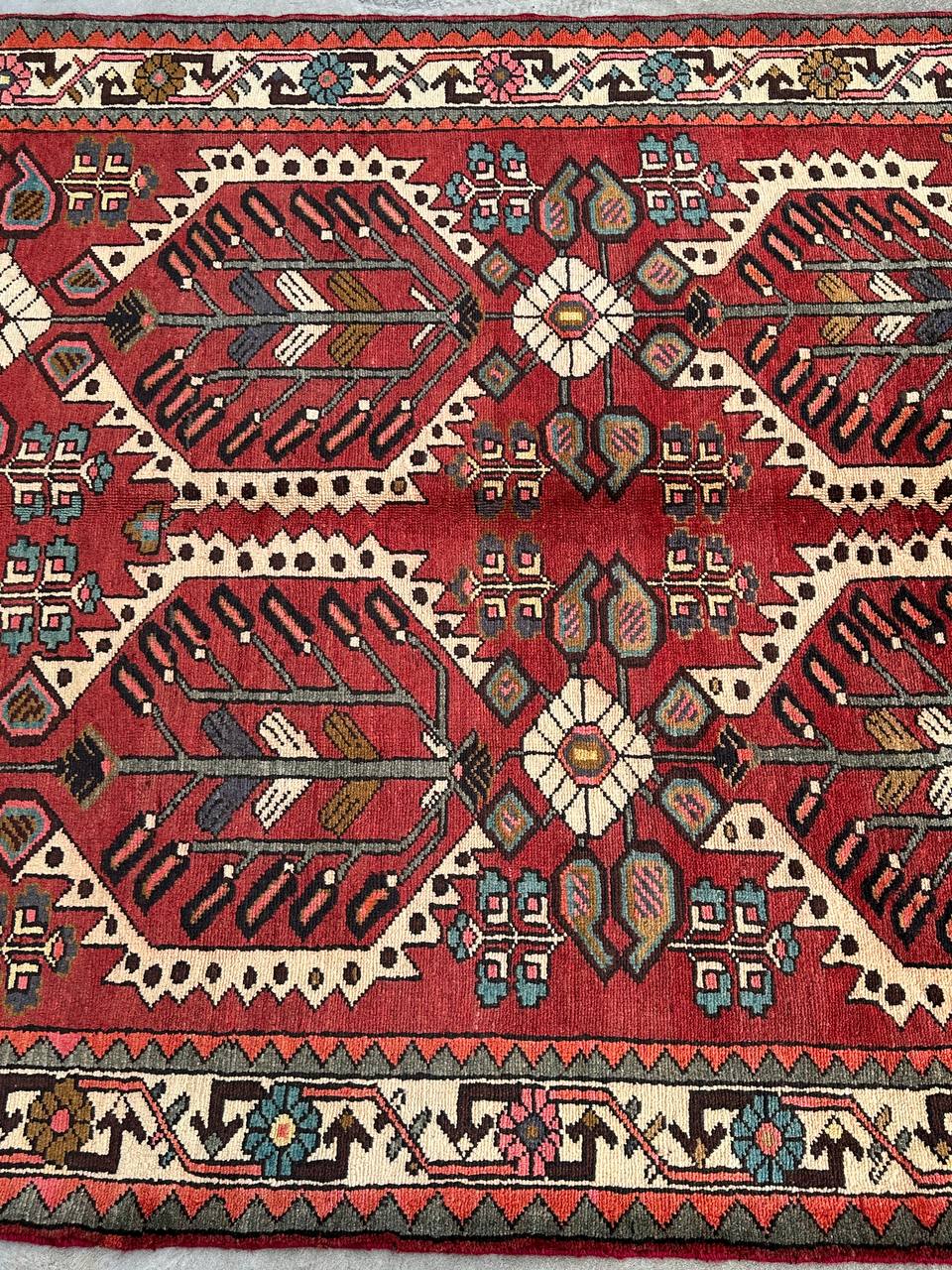 3x1.6M Old&Vintage Bakhtiari Persian Rug - Image 6