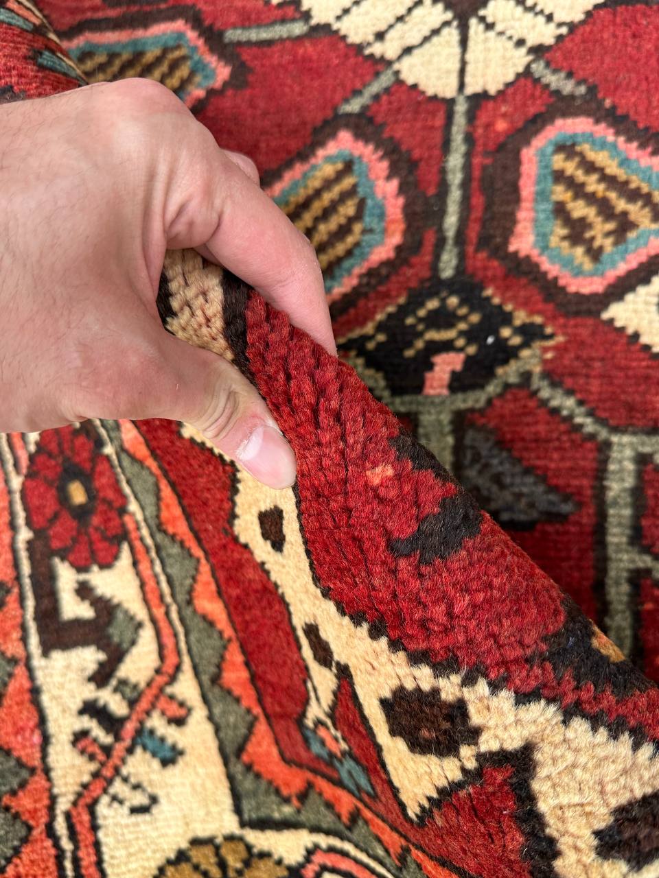 3x1.6M Old&Vintage Bakhtiari Persian Rug - Image 8