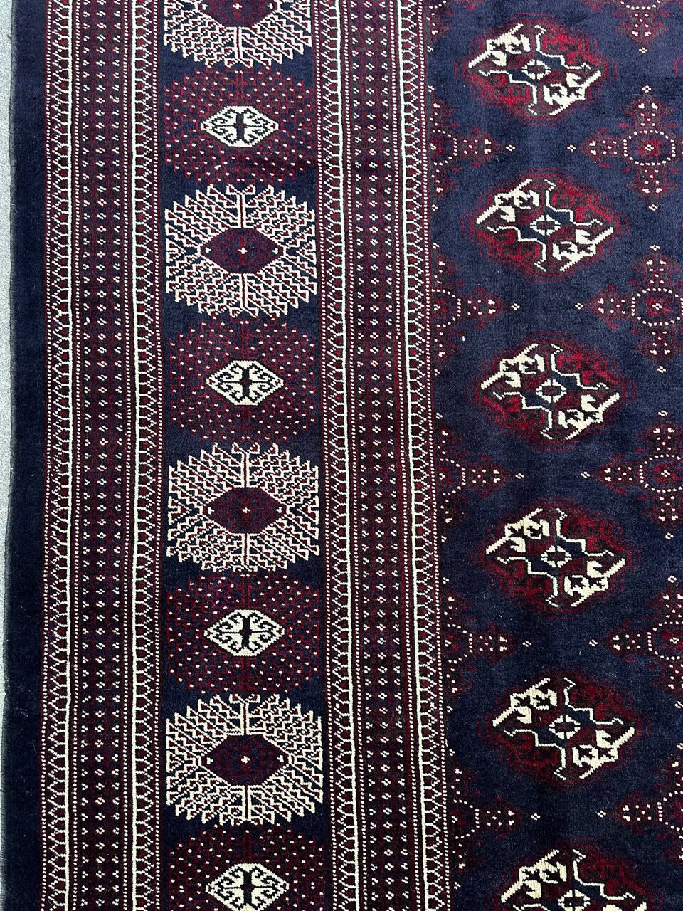 4x3M Fabulous Persian Turkaman Rug - Image 9