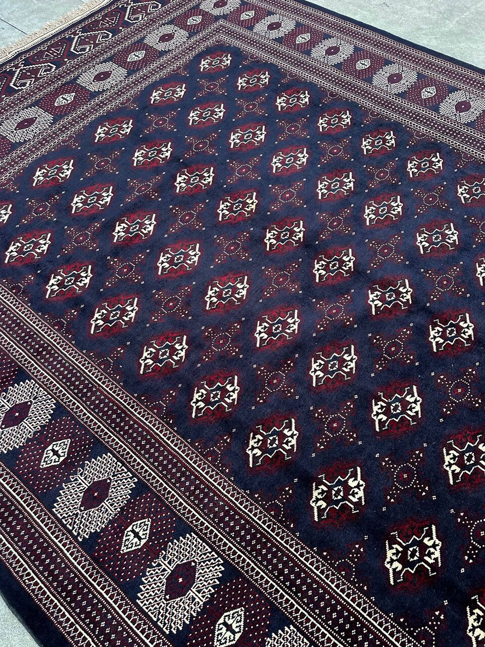4x3M Fabulous Persian Turkaman Rug - Image 3