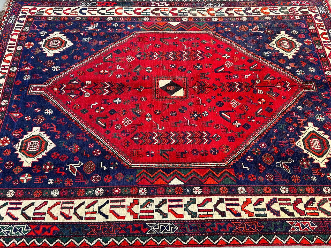 3x2M Qashghai Shiraz Rug - Image 5