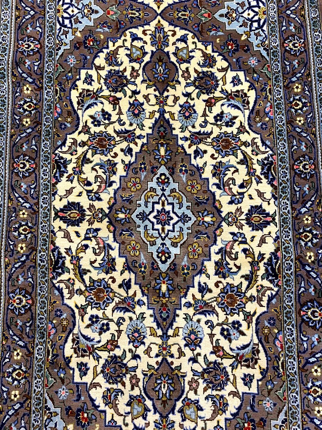 5m Traditional Kashan Runner - Image 5