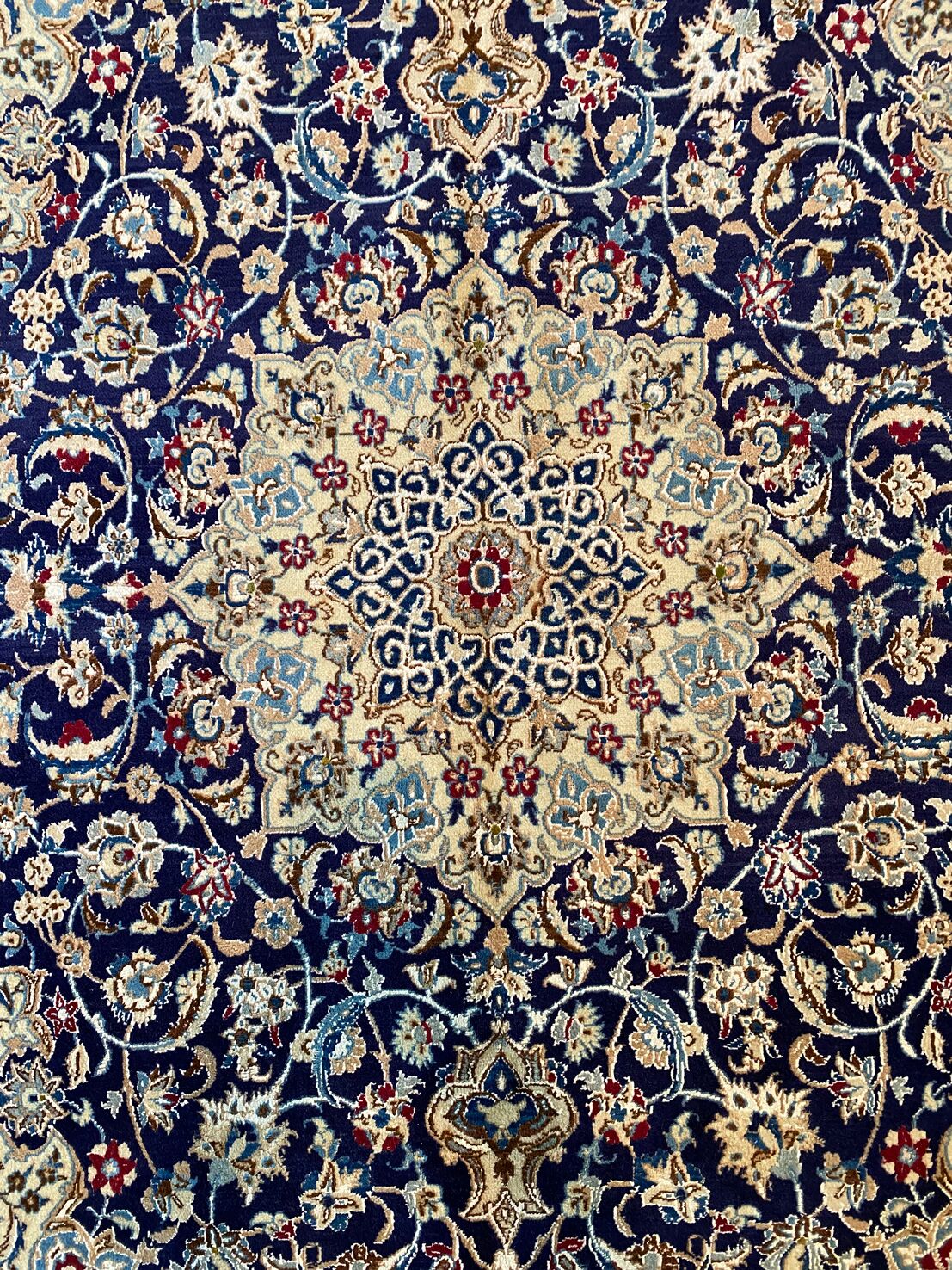 2.6x1.5M Nain Rug Silk Inlaid (9La) - Image 4
