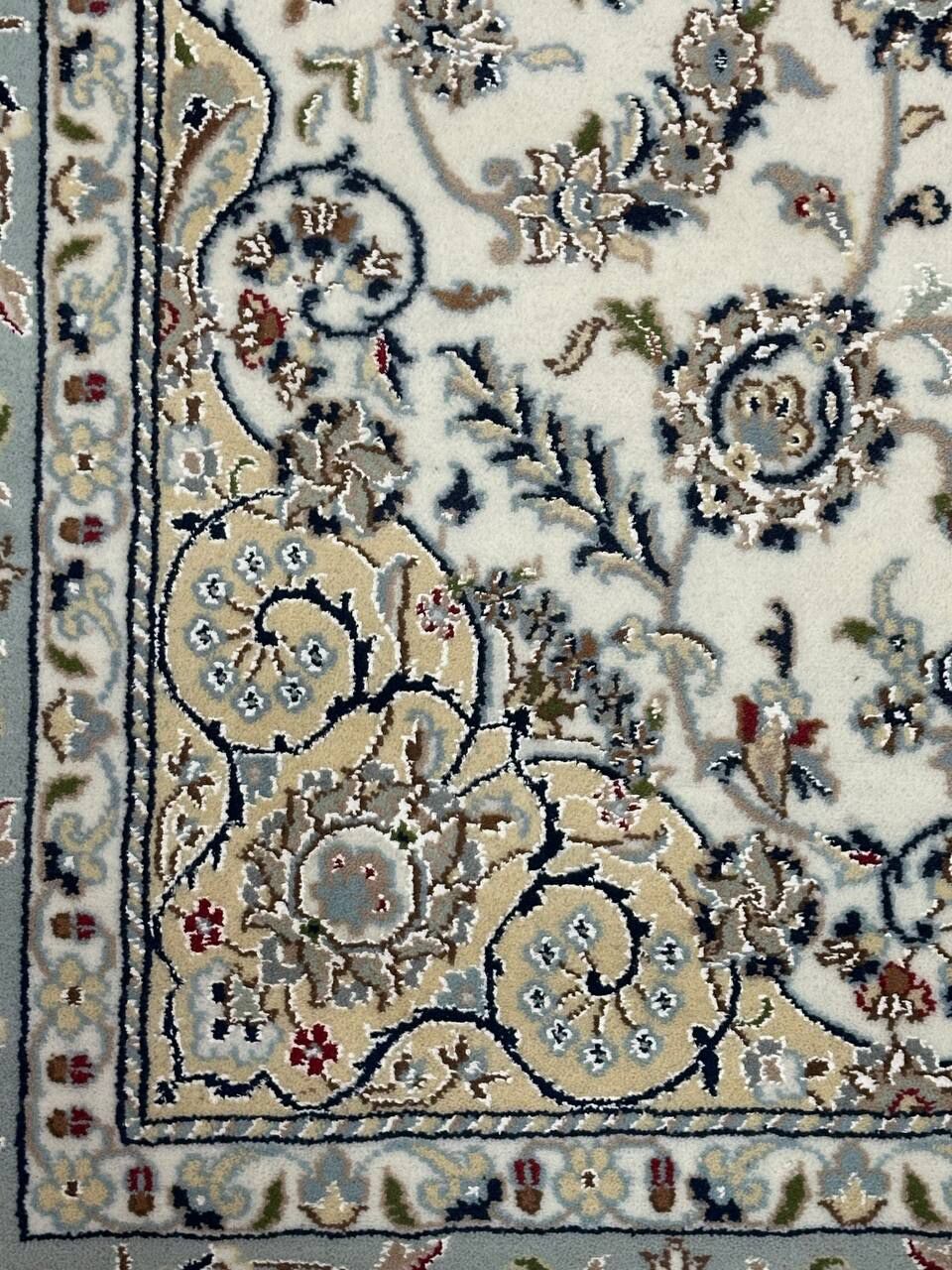 1.8 x 1.8 M Indian Wool & Silk Nain Design Rug - Image 6