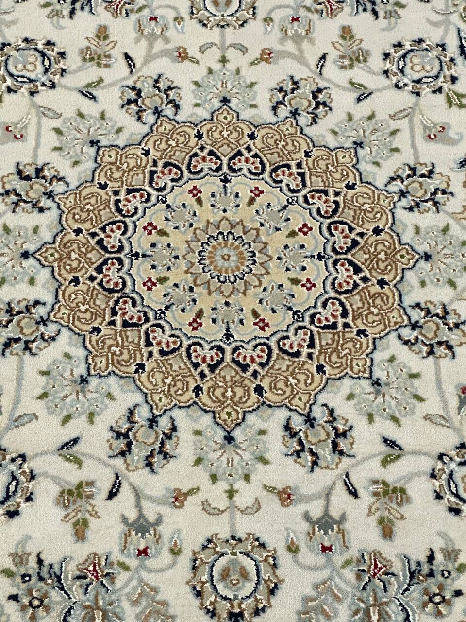 2.5 x 1.5 M Indian Wool & Silk Nain Design Rug - Image 3