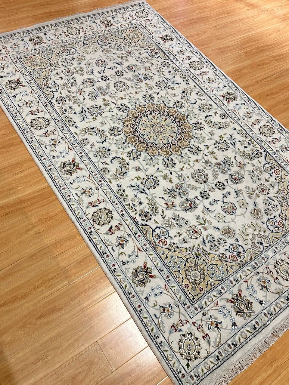 2.5 x 1.5 M Indian Wool & Silk Nain Design Rug - Image 4