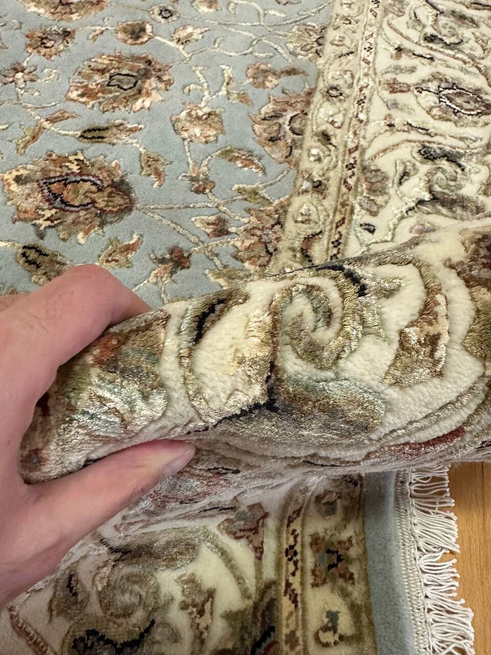 2.3 x 1.6 M Indian Wool & Silk Embossed Pattern Rug - Image 7