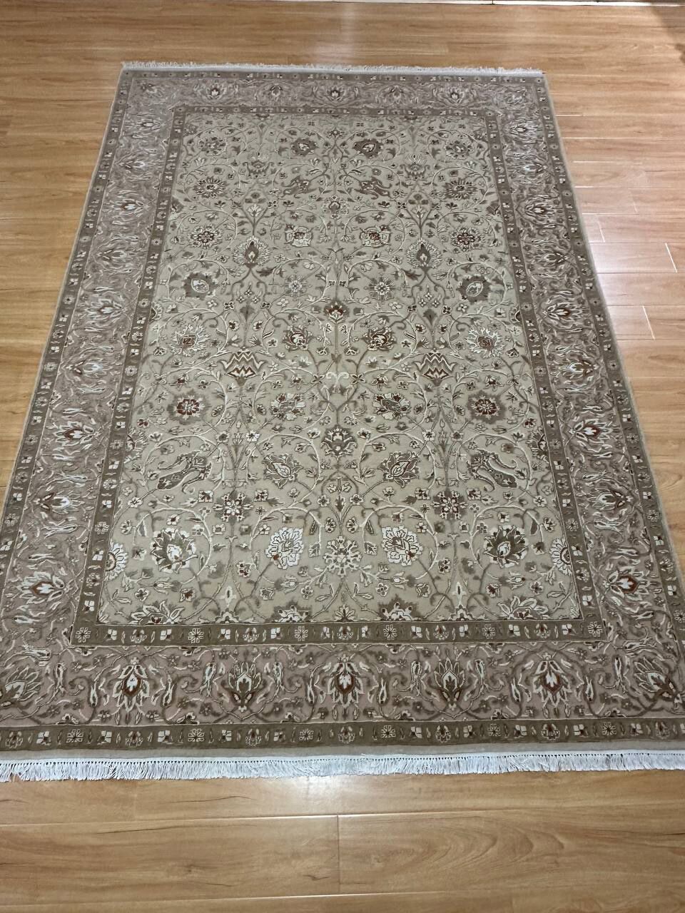 2.5 x 1.7 M Indian Wool & Silk Embossed Pattern Rug - Image 10