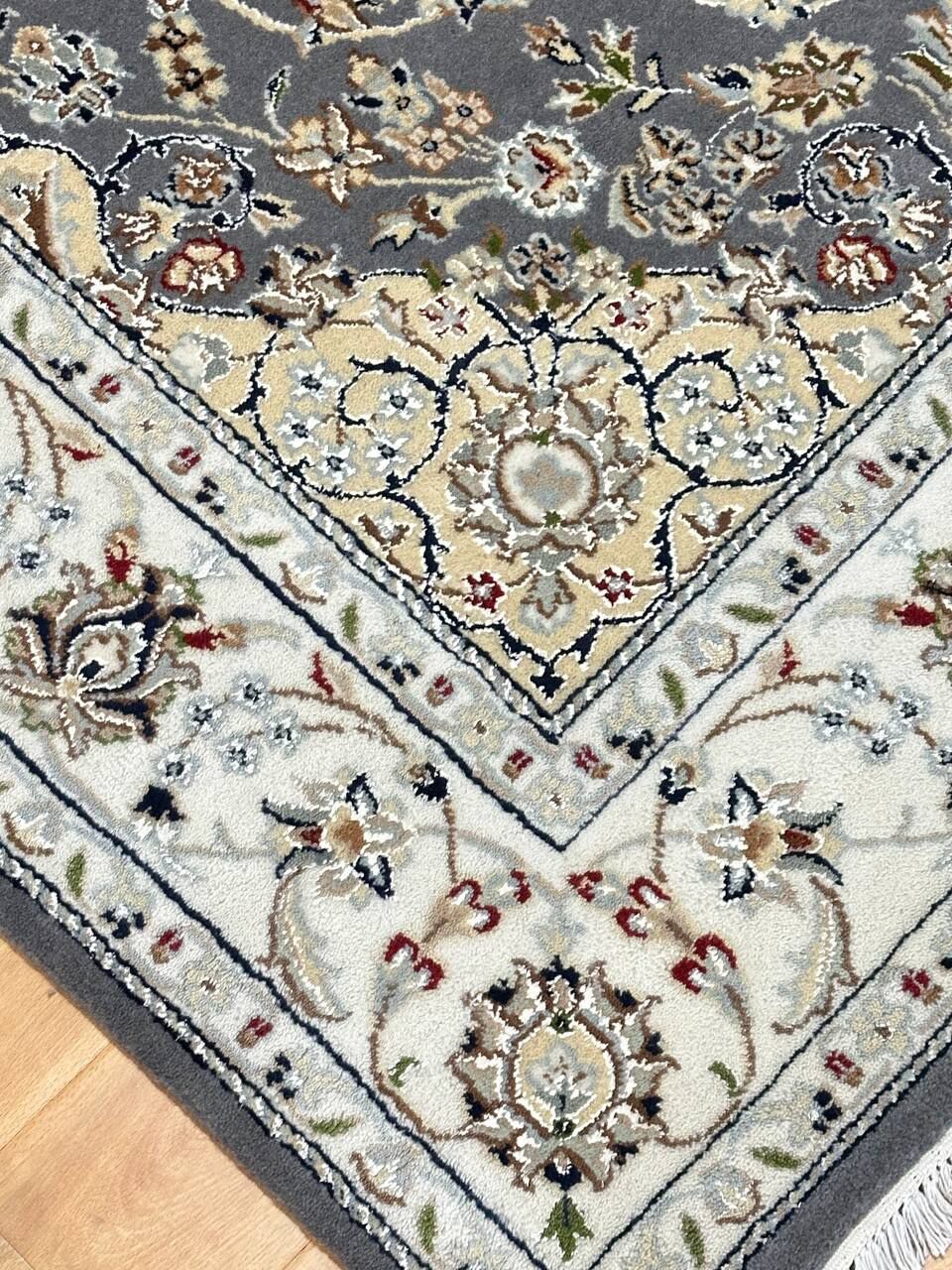 2.1 x 1.5 M Indian Wool & Silk Nain Design Rug - Image 7
