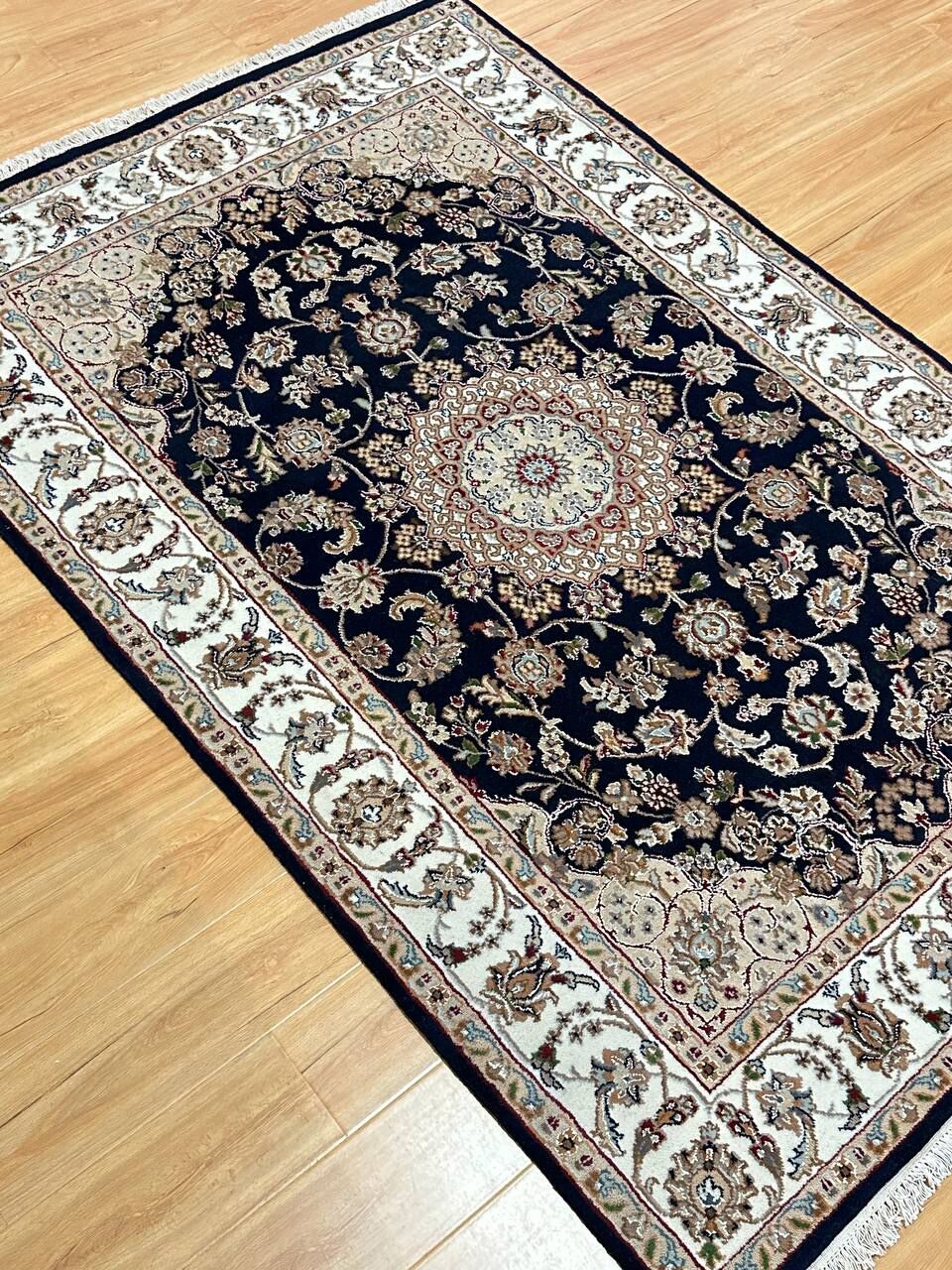 1.8 x 1.2 M Indian Wool & Silk Nain Design Rug - Image 4