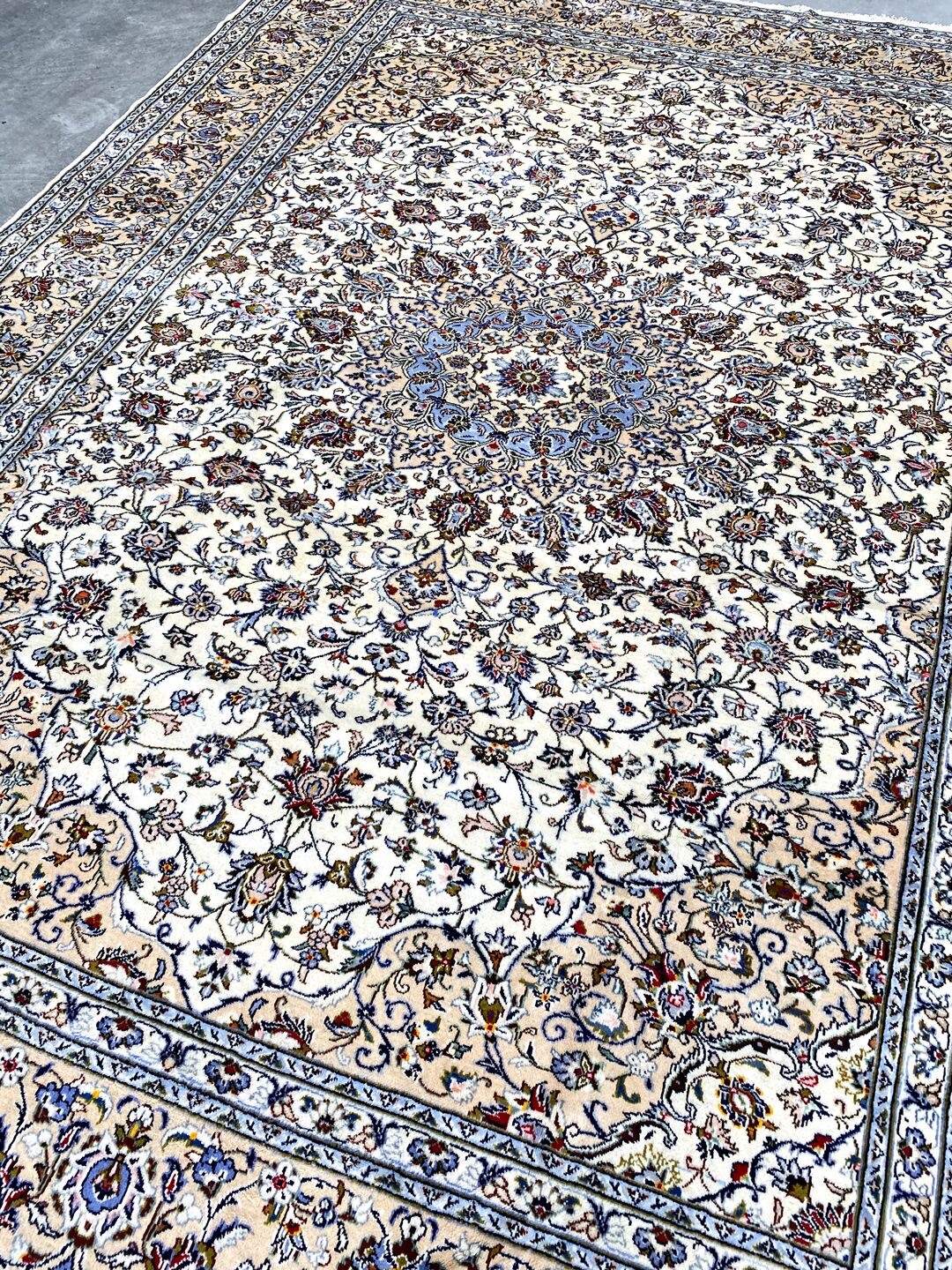 4x3M Royal Beige Persian Kashan Rug - Image 3