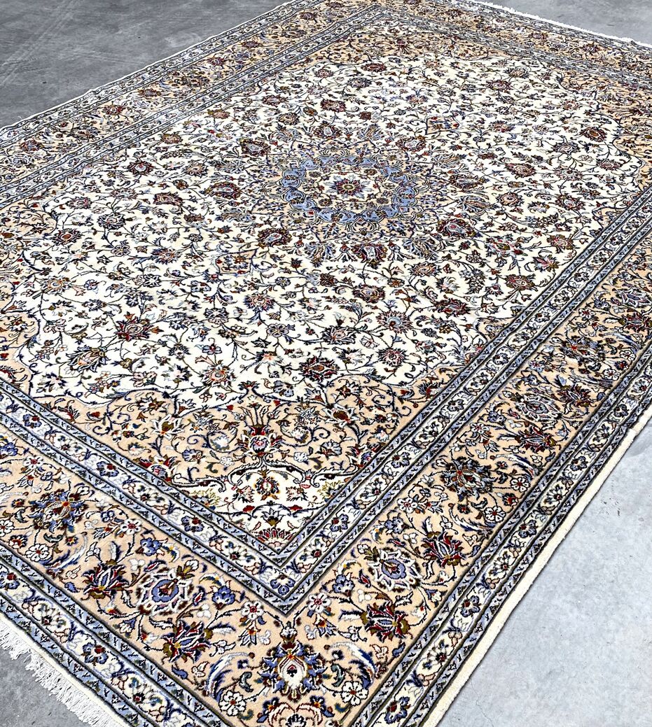 4x3M Royal Beige Persian Kashan Rug - Image 6