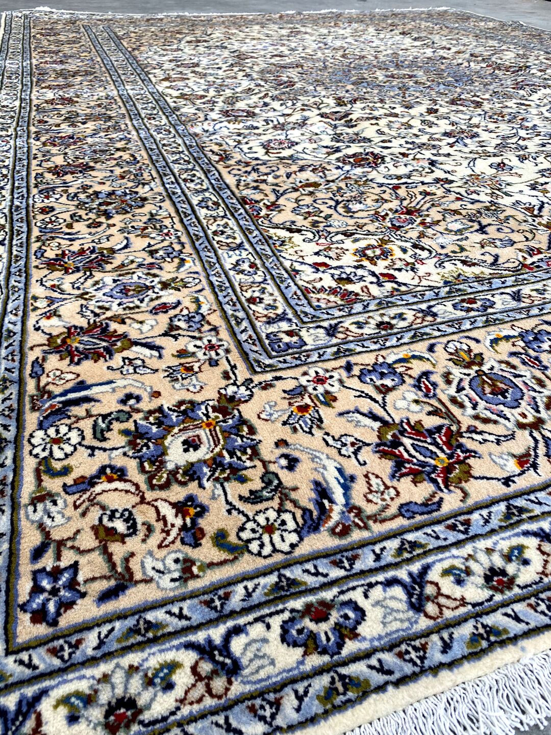 4x3M Royal Beige Persian Kashan Rug - Image 10