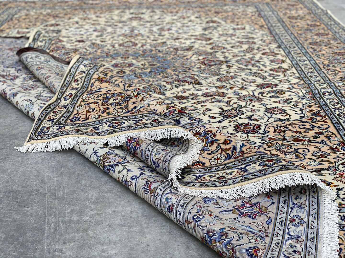 4x3M Royal Beige Persian Kashan Rug - Image 11