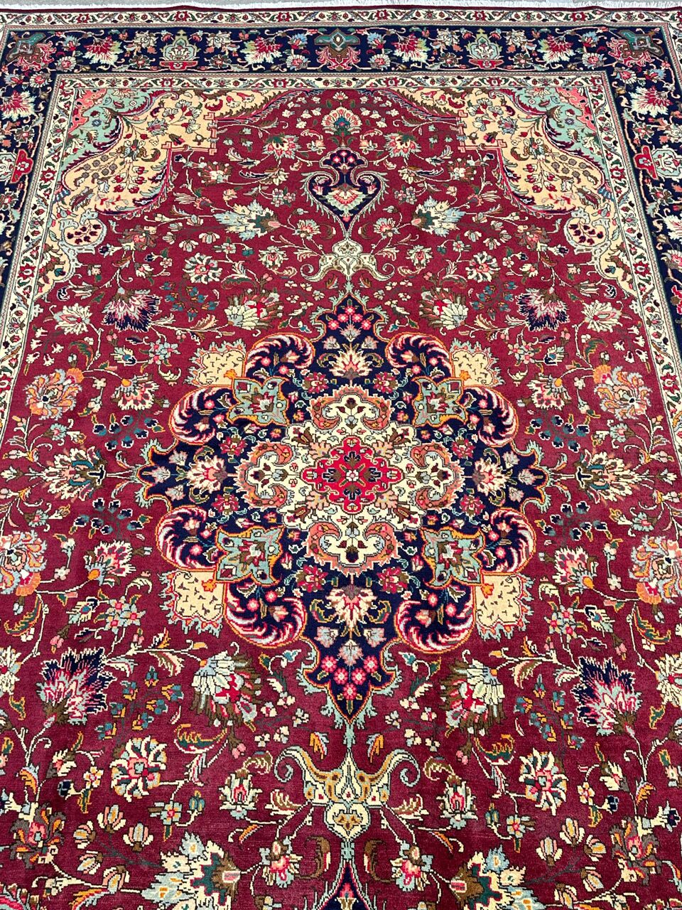 3.7x2.5M Persian Tabriz Rug - Image 2