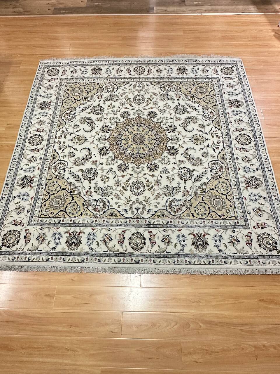 2 x 2 M Indian Wool & Silk Nain Design Rug - Image 2
