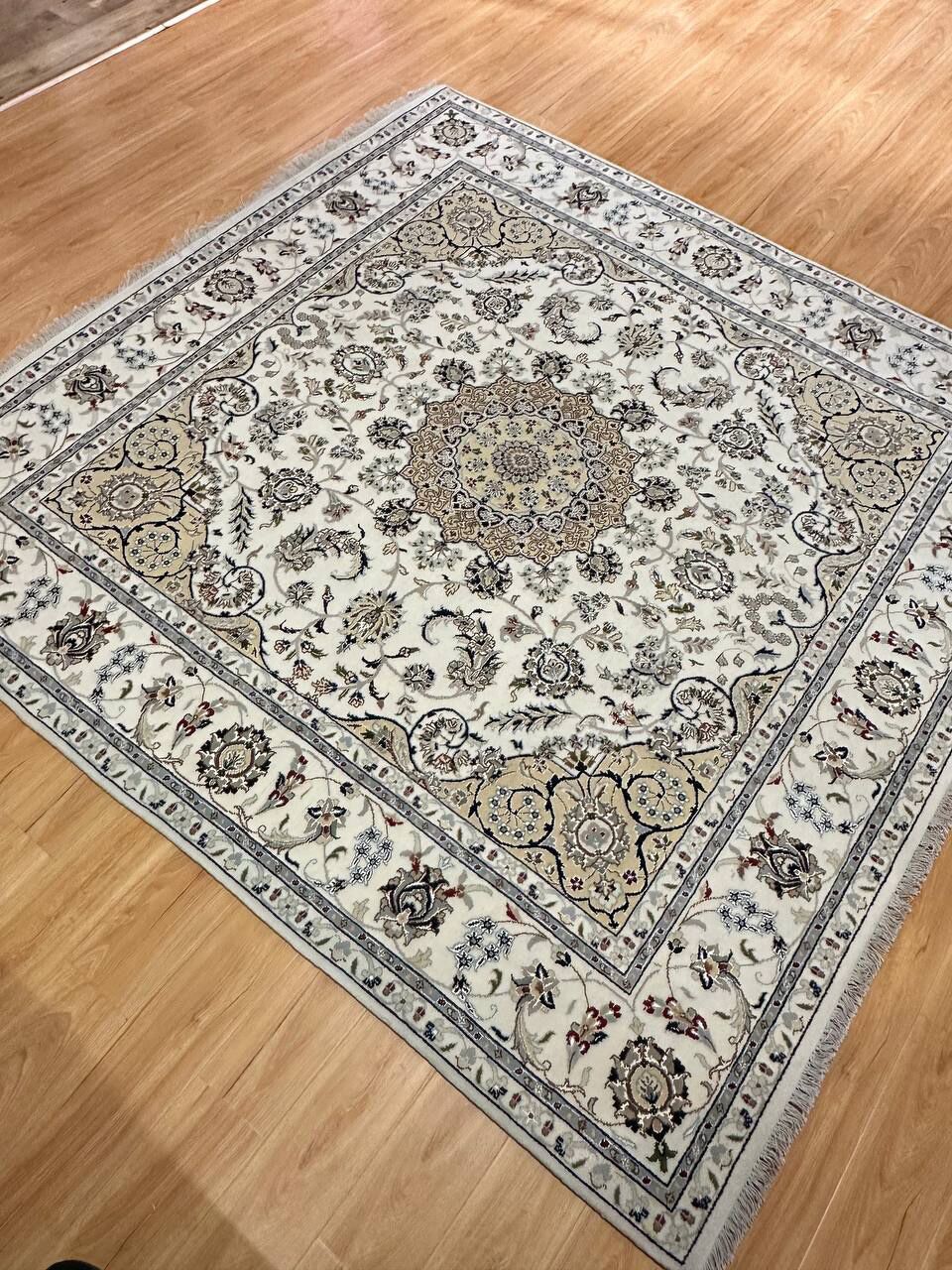 2 x 2 M Indian Wool & Silk Nain Design Rug - Image 6