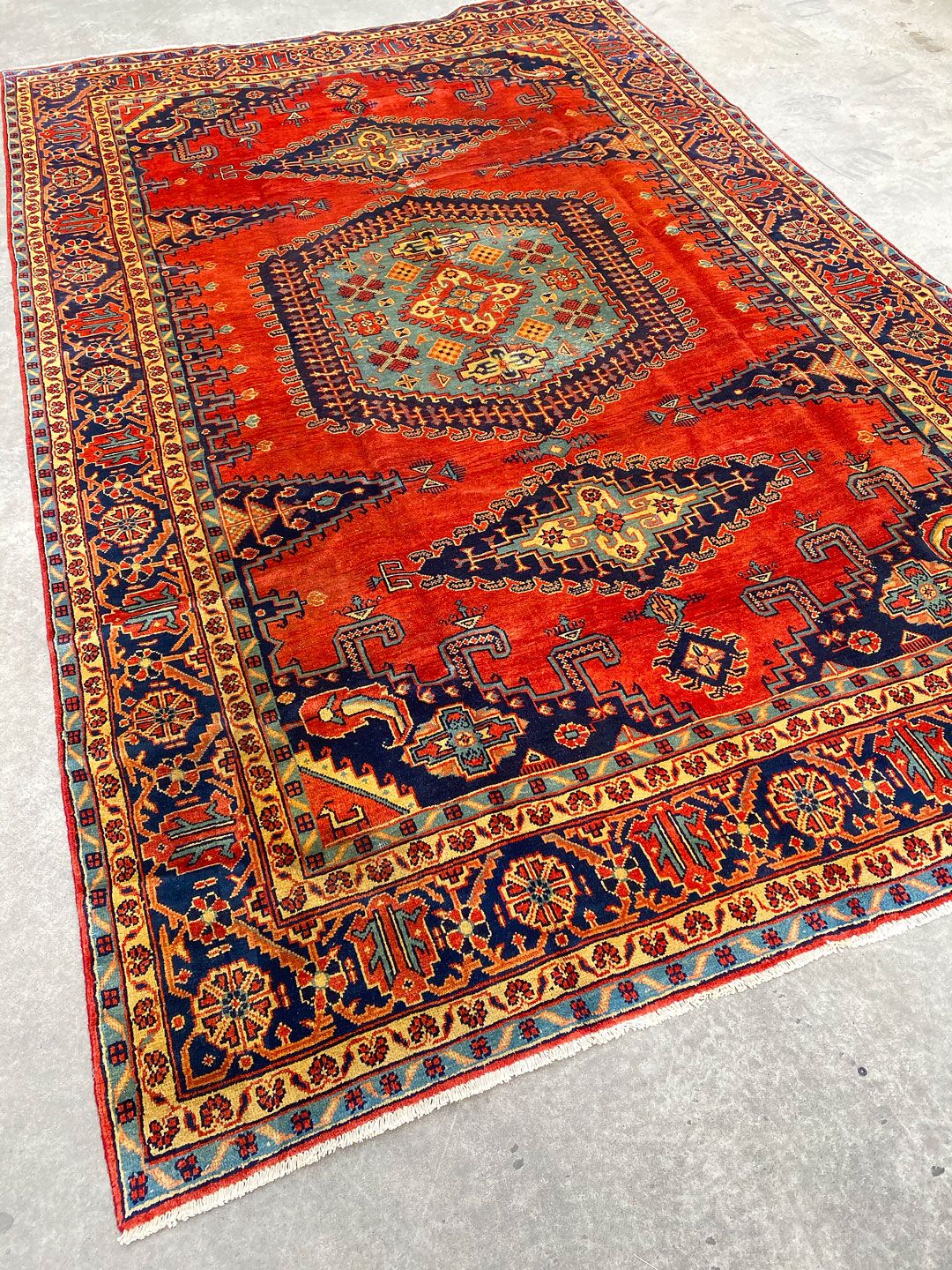 3.6x2.3M Tribal Vis Rug - Image 8