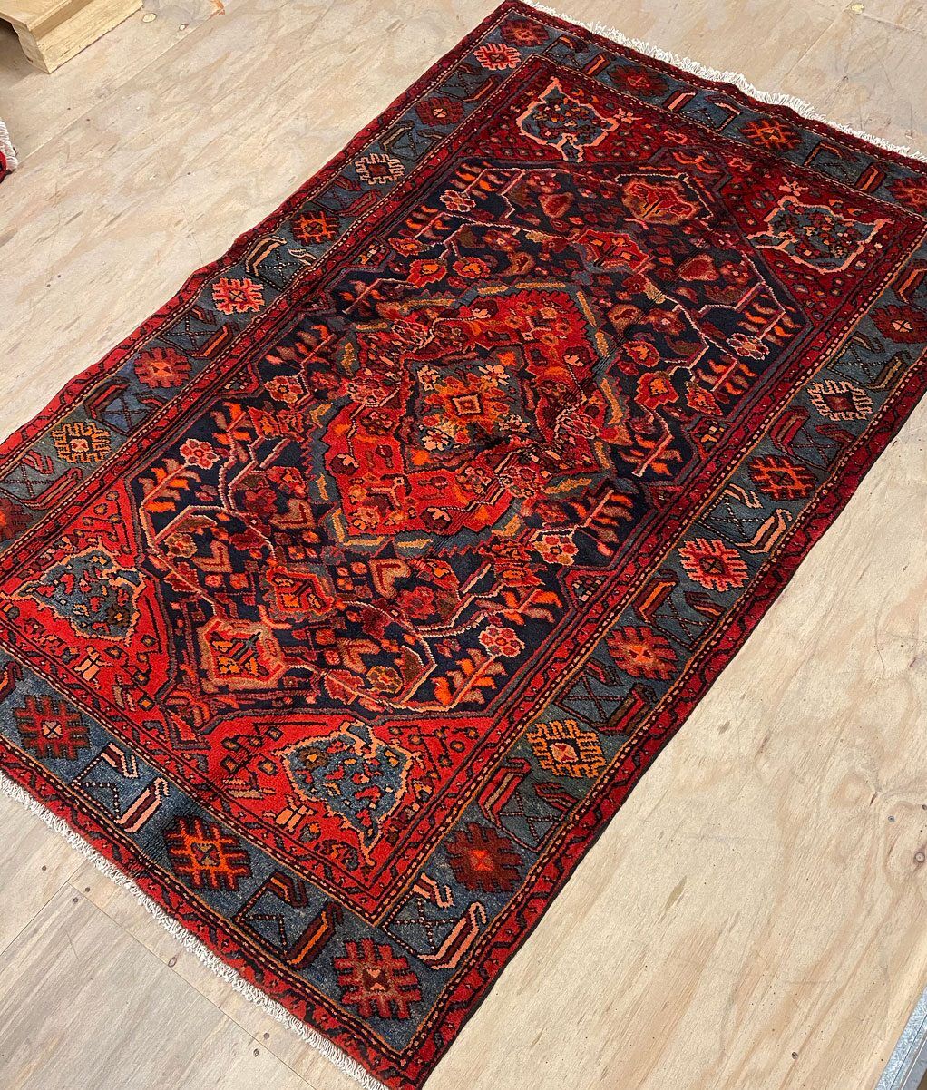 2x1.3M Old Zanjan Persian Rug - Image 3